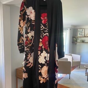 Floral Print long satin robe from Target, Size XS/S!